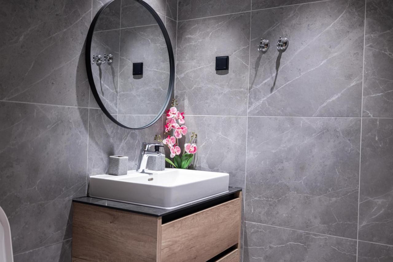 Belgrade Waterfront Cozy Symphony 2 Apartment Sajmiste Ngoại thất bức ảnh